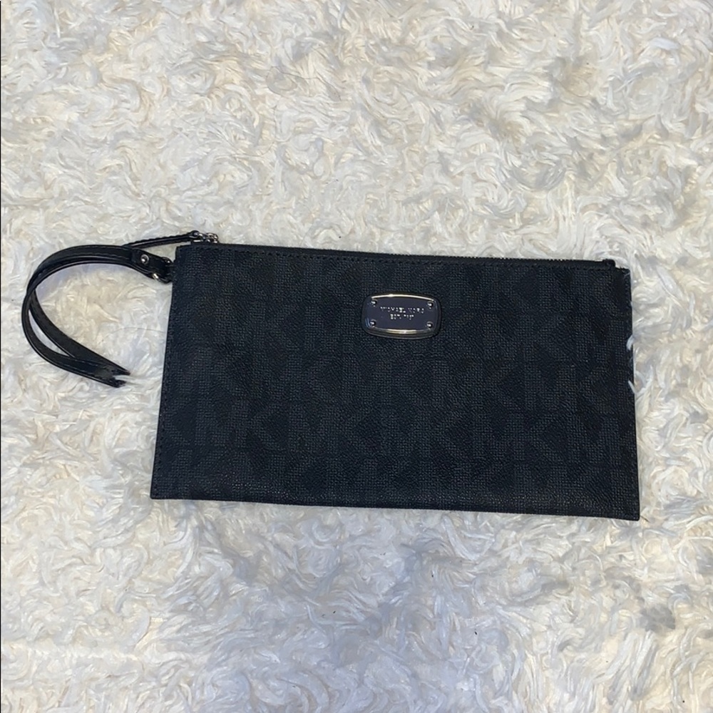 ❤️NWOT Michael Kors Wristlet❤️